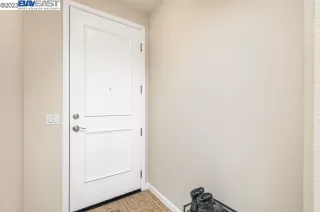 Photo #5: 41044992 Listing