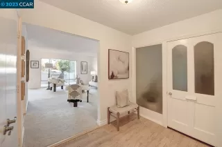 Photo #3: 41044999 Listing