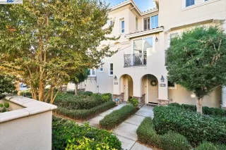 Photo #2: 41045007 Listing