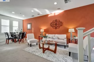 Photo #4: 41045007 Listing