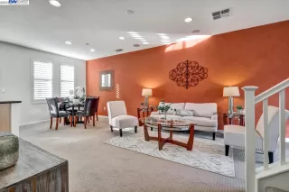 Photo #5: 41045007 Listing