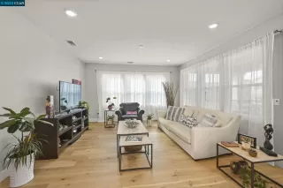 Photo #5: 41045034 Listing 