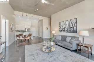 Photo #5: 41045128 Listing