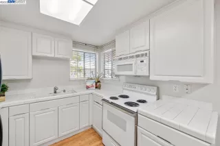 Photo #6: 41045194 Listing