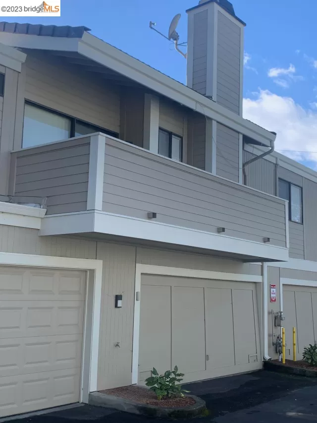 MLS: 41045198 Condo For Sale