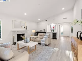 Photo #3: 41045242 Listing