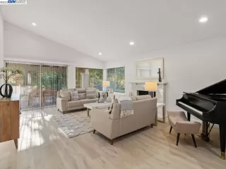 Photo #4: 41045242 Listing