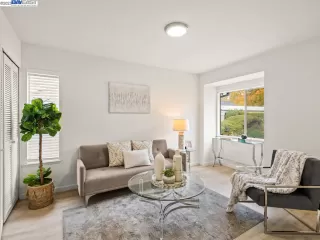 Photo #5: 41045242 Listing