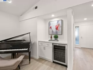 Photo #6: 41045242 Listing