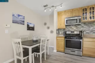 Photo #4: 41045308 Listing 