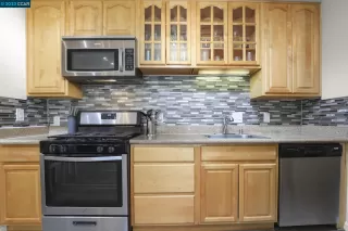 Photo #6: 41045308 Listing 