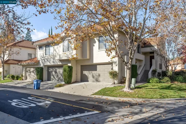 MLS: 41045343 Condo For Sale