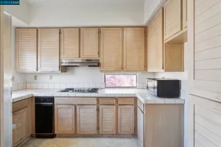 Photo #6: 41045343 Listing