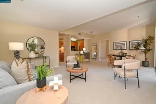 Photo #5: 41045510 Listing