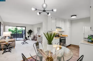 Photo #4: 41045573 Listing