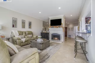 Photo #3: 41045597 Listing