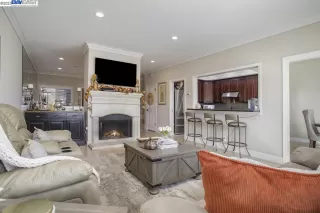 Photo #4: 41045597 Listing