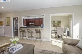 Photo #5: 41045597 Listing