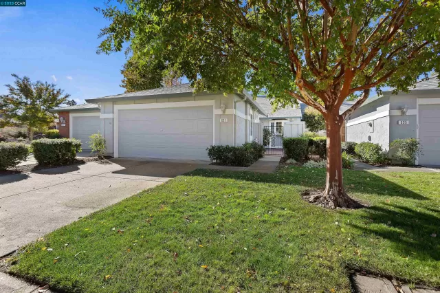 MLS: 41045617 Condo For Sale