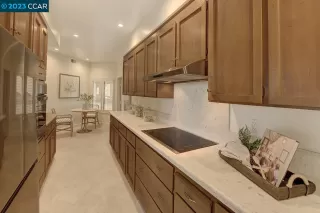 Photo #5: 41045631 Listing