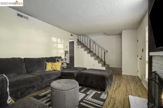 Photo #6: 41045647 Listing 