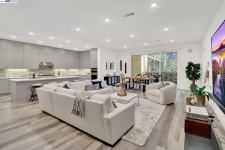 Photo #1: 41045655 Listing