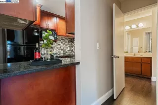 Photo #2: 41045656 Listing