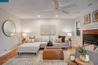 Photo #2: 41045697 Listing 