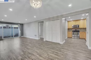 Photo #1: 41045701 Listing 