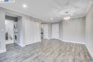 Photo #2: 41045701 Listing 