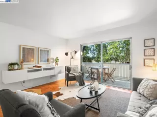 Photo #1: 41045776 Listing