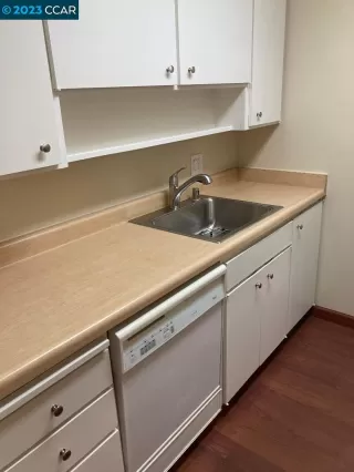 Photo #4: 41045777 Listing 