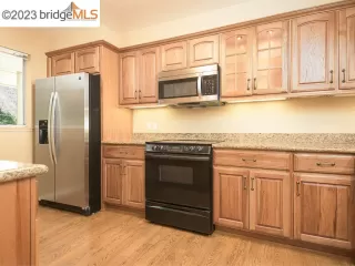 Photo #5: 41045794 Listing 