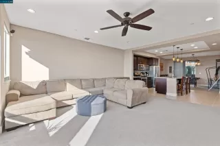 Photo #6: 41045830 Listing