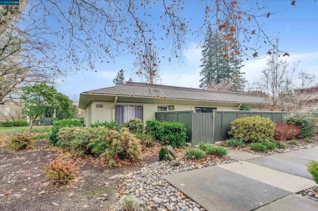 MLS: 41045888 Condo For Sale