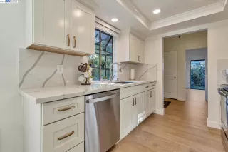 Photo #5: 41045965 Listing 