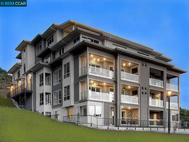 MLS: 41045978 Condo For Sale