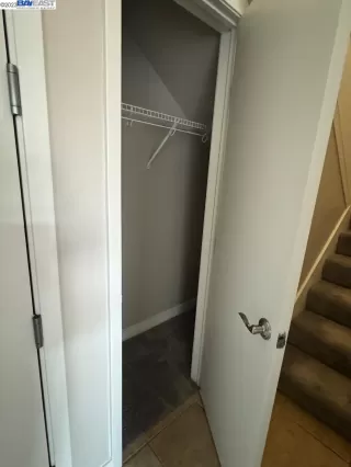 Photo #5: 41046045 Listing