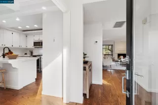 Photo #6: 41046051 Listing
