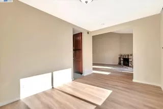 Photo #4: 41046061 Listing