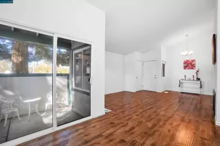 Photo #2: 41046073 Listing