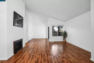 Photo #3: 41046073 Listing