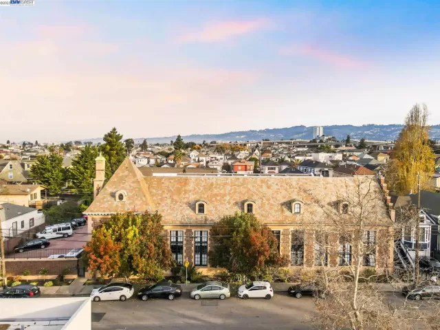 MLS: 41046109 Condo For Sale