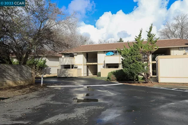 MLS: 41046119 Condo For Sale