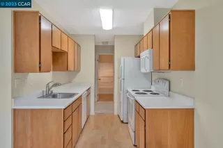 Photo #4: 41046228 Listing