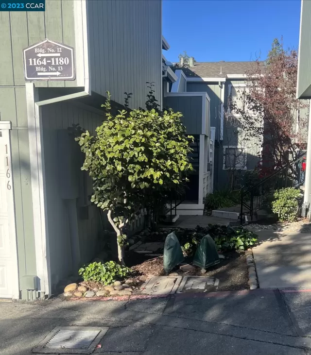 MLS: 41046229 Condo For Sale