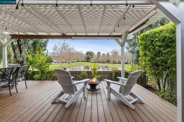 MLS: 41046367 Condo For Sale