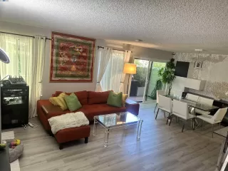 Photo #3: 41046539 Listing