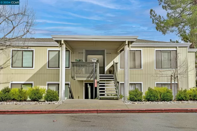 MLS: 41046576 Condo For Sale