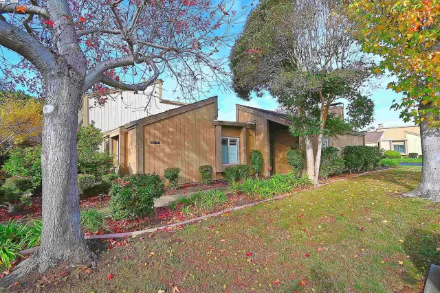 MLS: 41046733 Condo For Sale